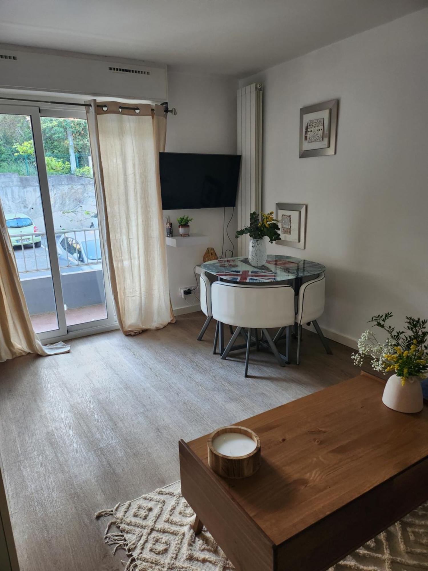 Appartement Plan Des 4 Seigneurs モンペリエ エクステリア 写真